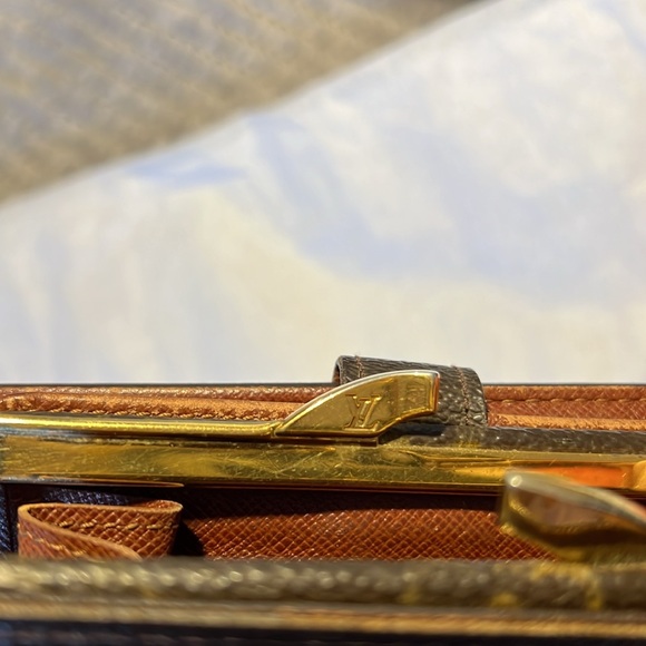 Louis Vuitton Monogram Wallet - Picture 3 of 13
